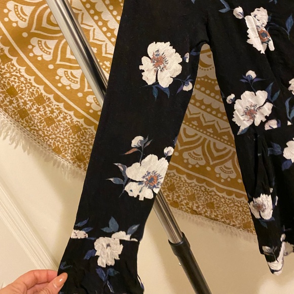 Kendall and Kylie, small, black floral romper - Picture 3 of 6